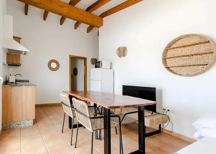 Apartments Es Clot Des Forn