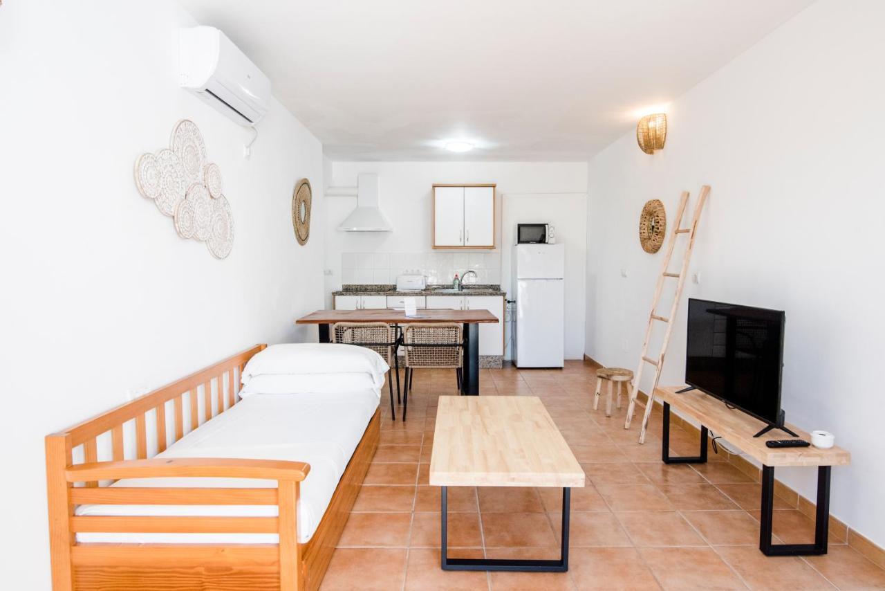 Es Clot Des Forn Apartment Es Pujols